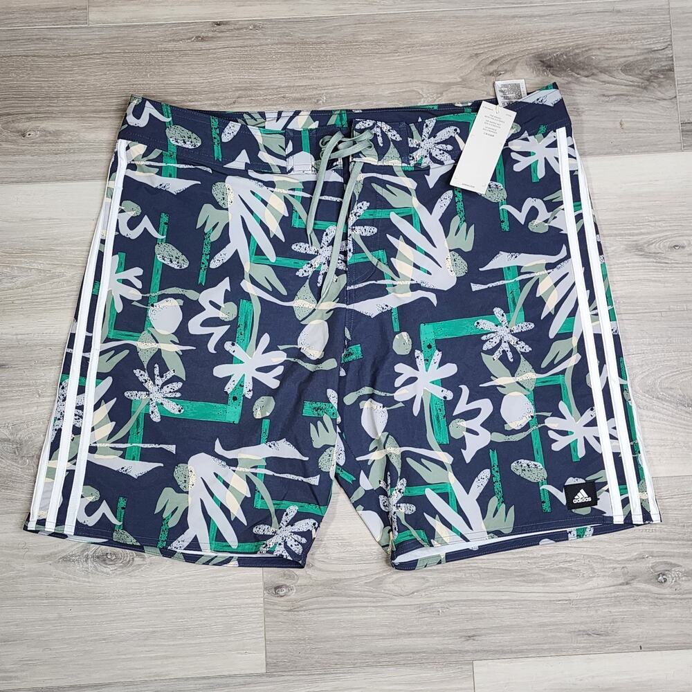adidas Tech Shorts Men's 38 Green Seasonal Floral Beach New HT2135